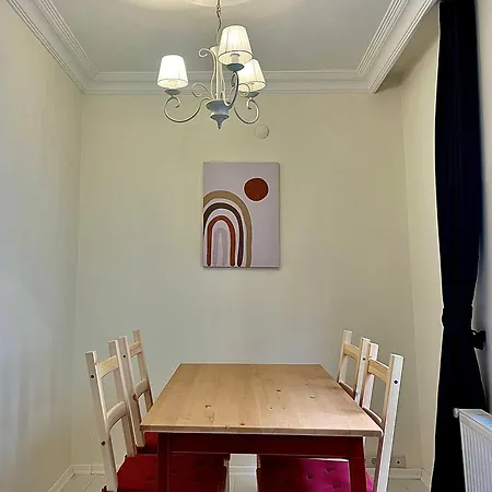 W/ New Furnitures Next To Istiklal Street And Taksim Square 3*