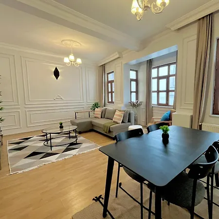 Aparthotel W/ New Furnitures Next To Istiklal Street And Taksim Square Istanbul