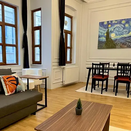 Aparthotel W/ New Furnitures Next To Istiklal Street And Taksim Square