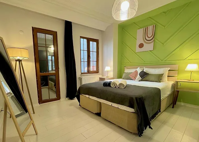 W/ New Furnitures Next To Istiklal Street And Taksim Square Aparthotel