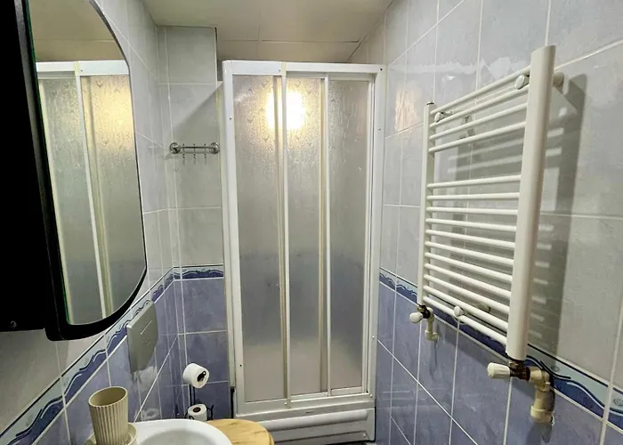 Aparthotel W/ New Furnitures Next To Istiklal Street And Taksim Square 3*