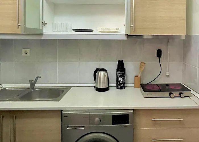 Aparthotel W/ New Furnitures Next To Istiklal Street And Taksim Square 3*