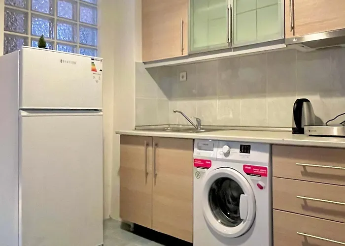 Aparthotel W/ New Furnitures Next To Istiklal Street And Taksim Square 3*