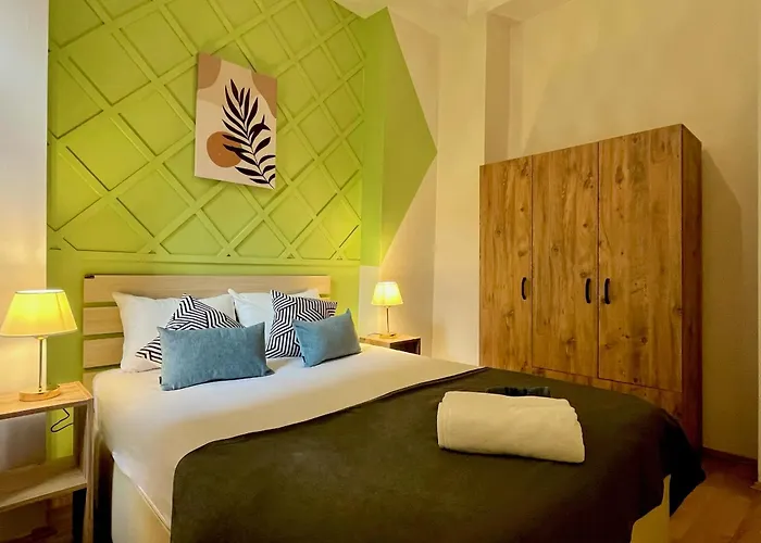 Aparthotel W/ New Furnitures Next To Istiklal Street And Taksim Square 3*