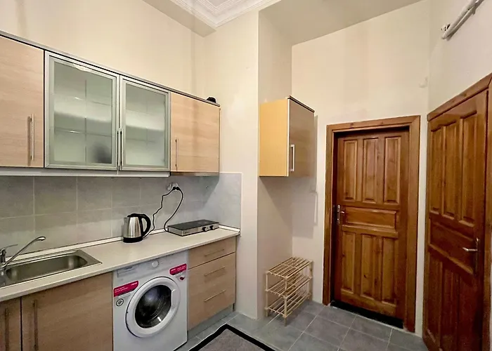 Aparthotel W/ New Furnitures Next To Istiklal Street And Taksim Square Istanbul