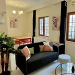 W/ New Furnitures Next To Istiklal Street And Taksim Square Aparthotel 3*