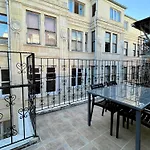 W/ New Furnitures Next To Istiklal Street And Taksim Square Istanbulská provincie