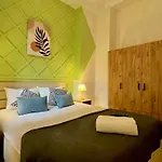 Aparthotel W/ New Furnitures Next To Istiklal Street And Taksim Square 3*